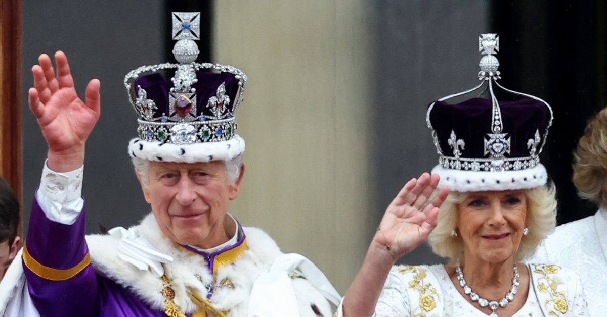 Rei Charles III e Rainha Camilla são coroados no Reino Unido