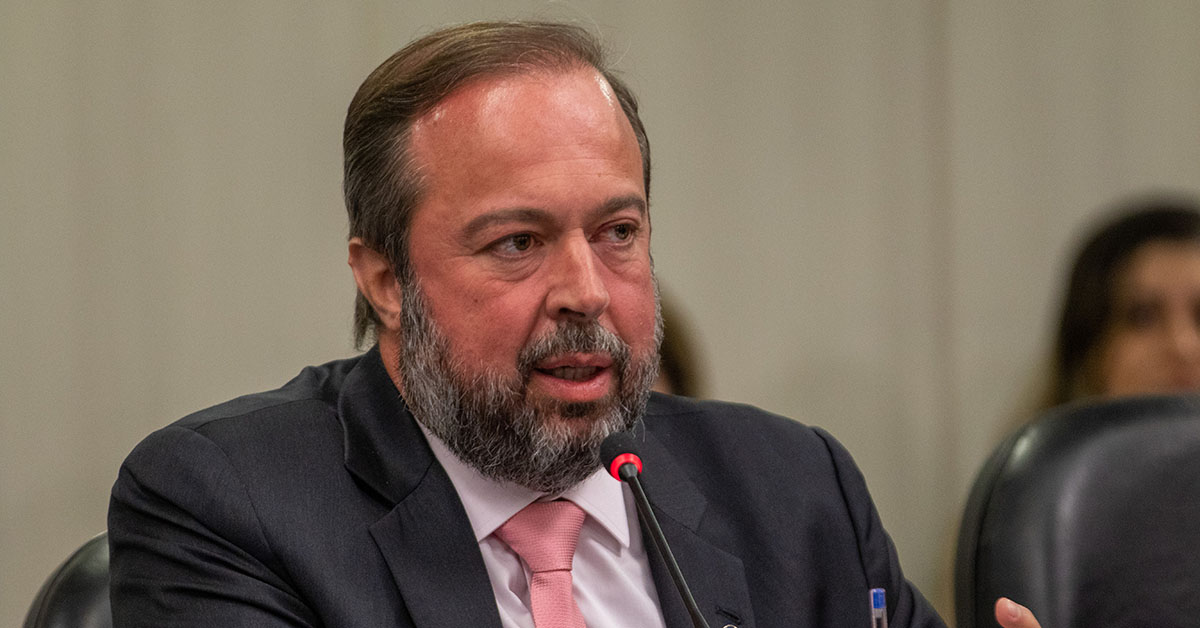 Reestatização da Eletrobras não é pauta do governo