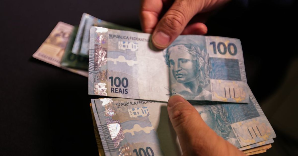 Inconsistências na origem do arcabouço alimentam desconfiança um ano depois