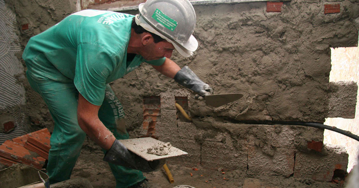 Vendas do varejo de materiais de construção caem cerca de 16%