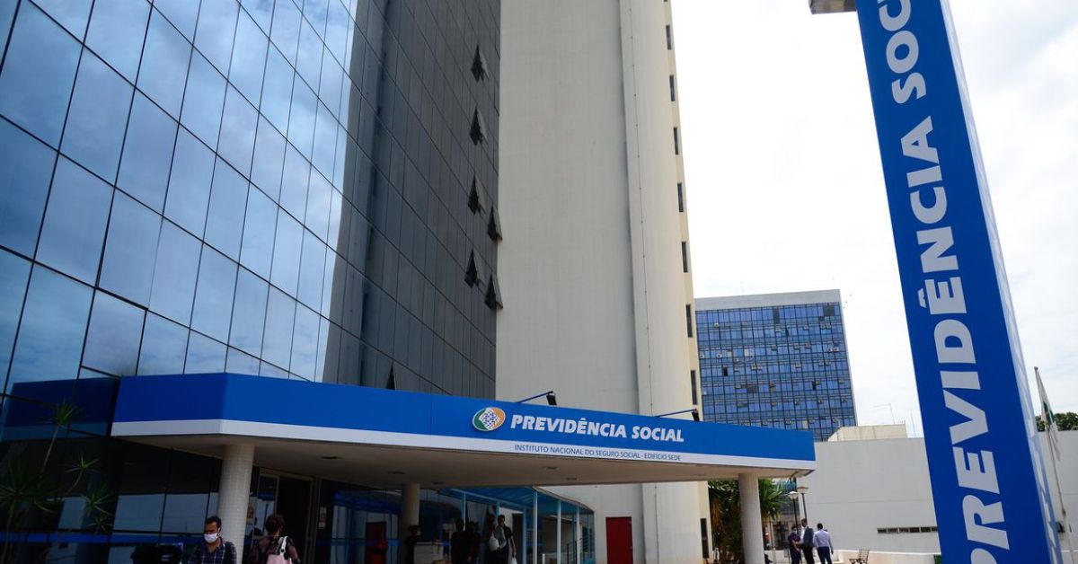 Veja os descontos oferecidos no novo cartão para aposentados do INSS