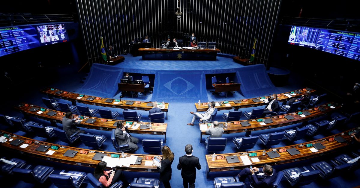 Gestão pública no Brasil padece de deformações transformadas em rotina