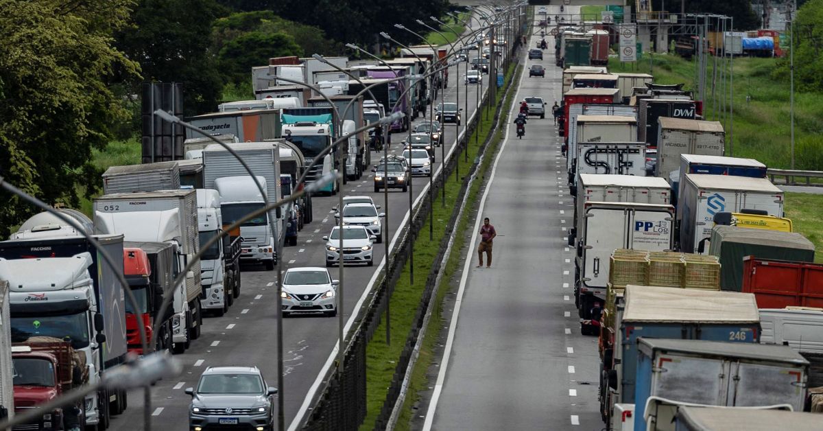Governo estima contratar R$300 bi em investimentos em rodovias até fim de mandato de Lula