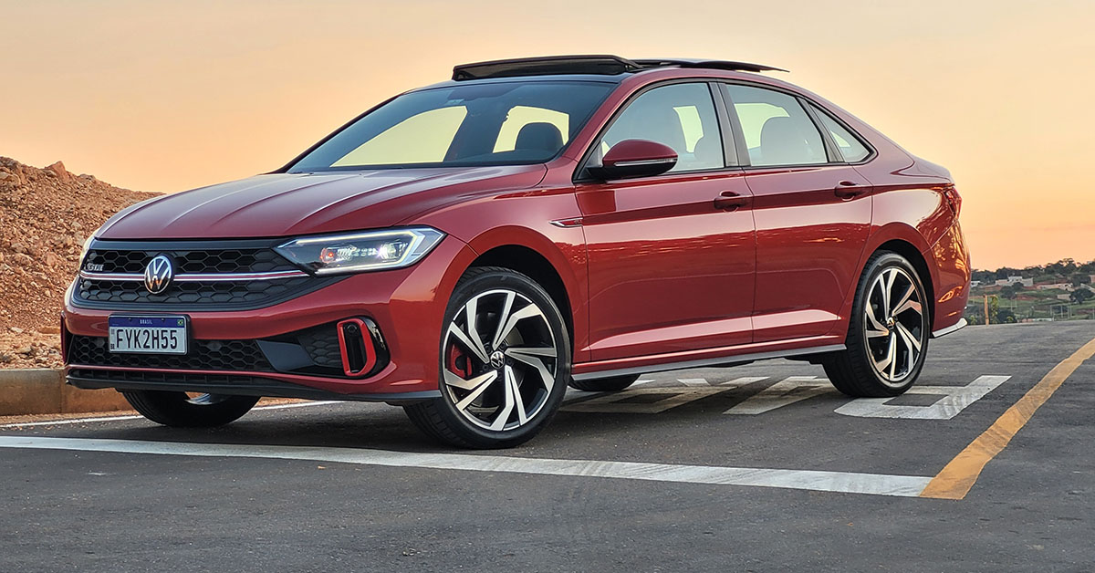 Jetta GLI é verdadeiro esportivo em ação