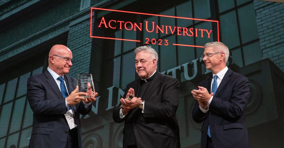 Acton Institute dá prêmio para Mattar