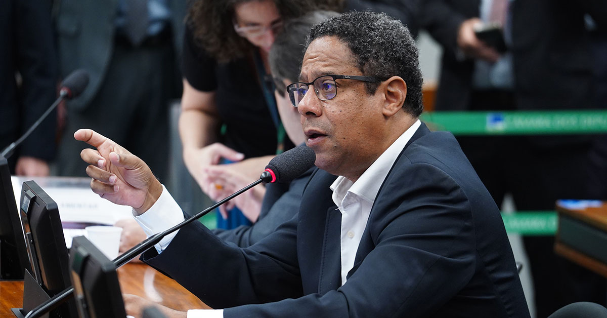 Impasse paralisa tramitação de projeto na Câmara