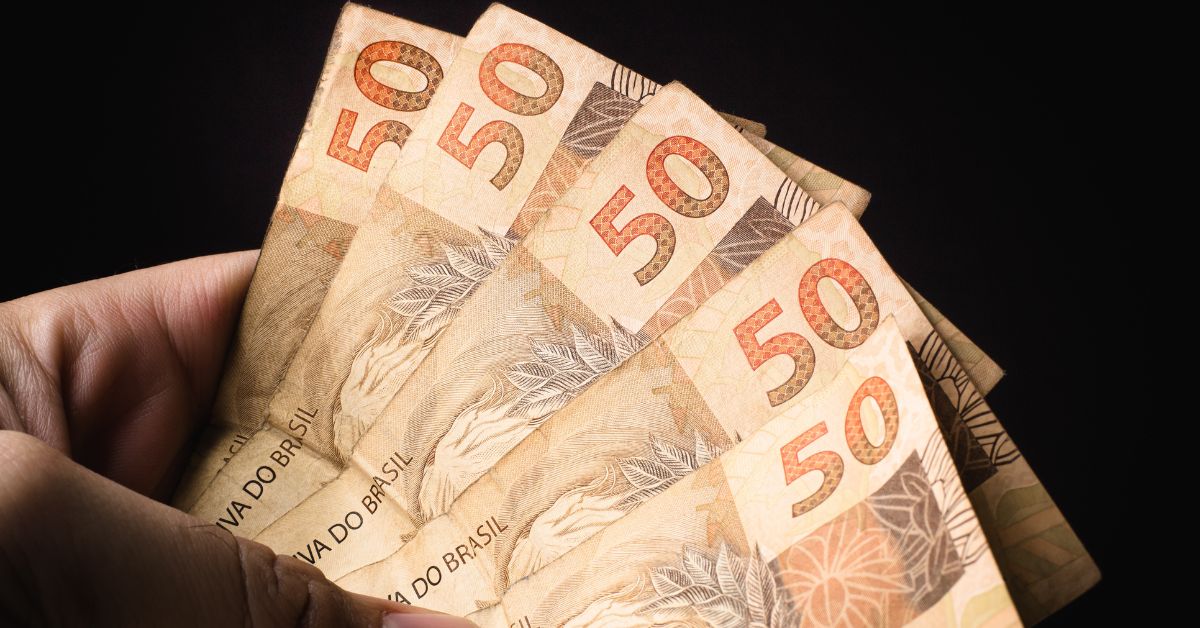 Bancos terão prazo para limpar nome no Desenrola; veja quem pode participar e como