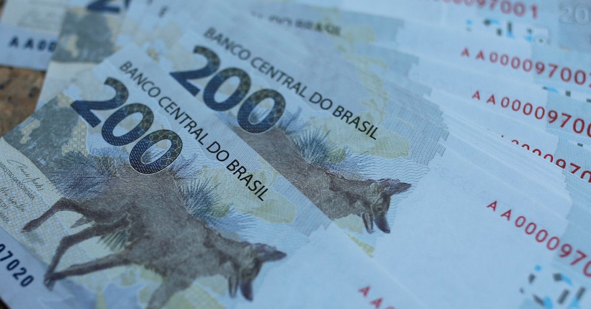 Governo central tem superávit primário de R$ 15,6 bi em abril