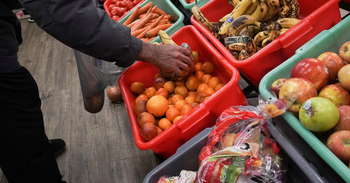 Frutas em centro de assistência em Atlanta, EUA | Crédito:  REUTERS/Megan Varner