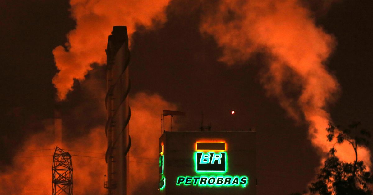 Argentina pede à Petrobras postergação de pagamento por energia, dizem fontes