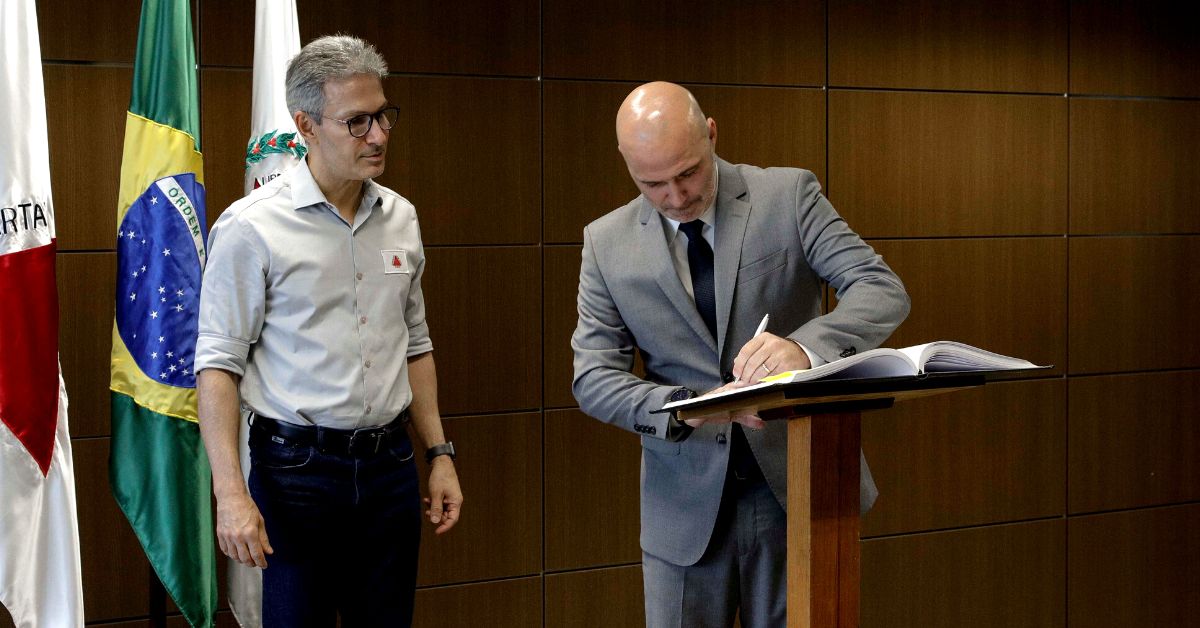 Zema empossa Gustavo Valadares como novo secretário de Governo