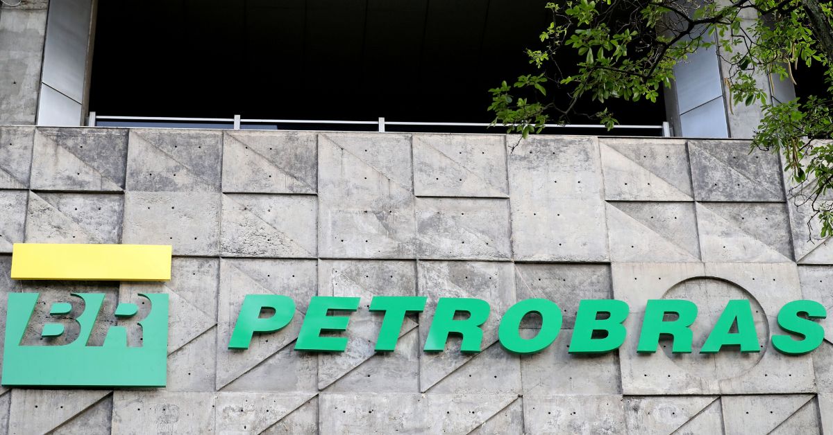 Governo quer reduzir valor do escoamento e processamento de gás, com impacto na Petrobras
