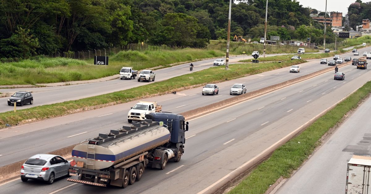 Minas investe mais de R$ 2,3 bi para recuperar a malha viária no Estado