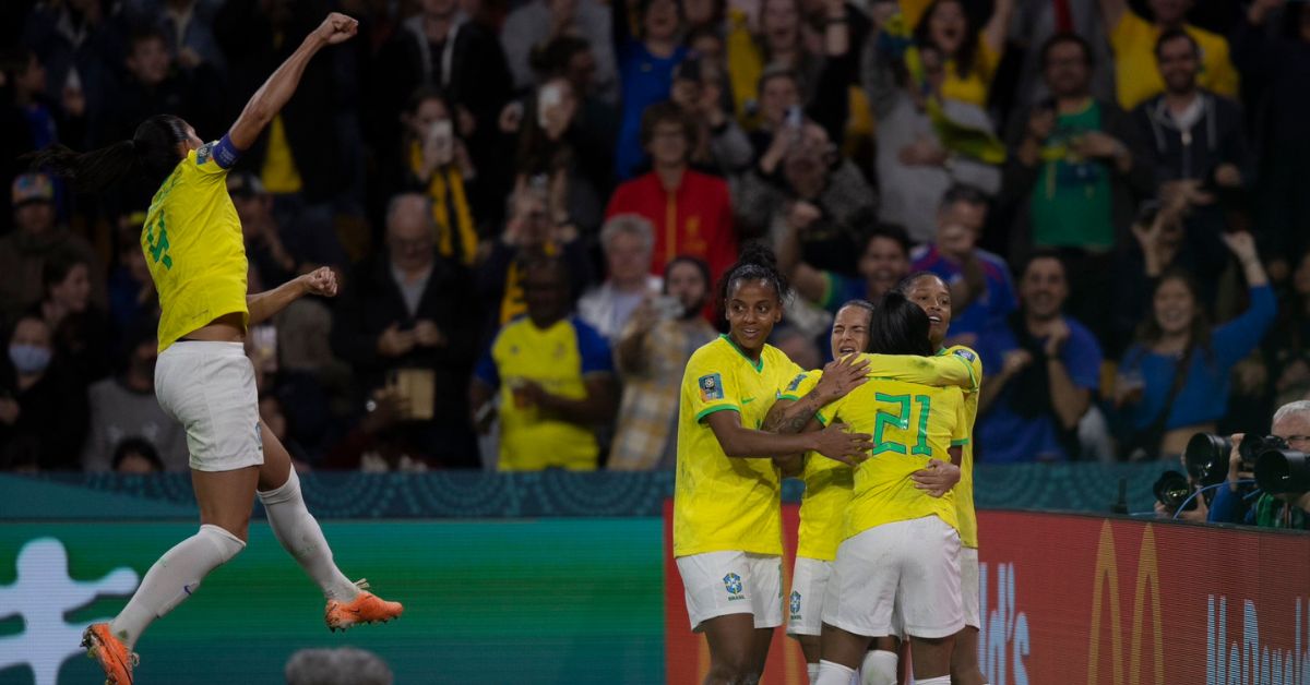 Correios terão expediente especial em dias de jogos do Brasil na Copa do  Mundo; veja os horários, Economia