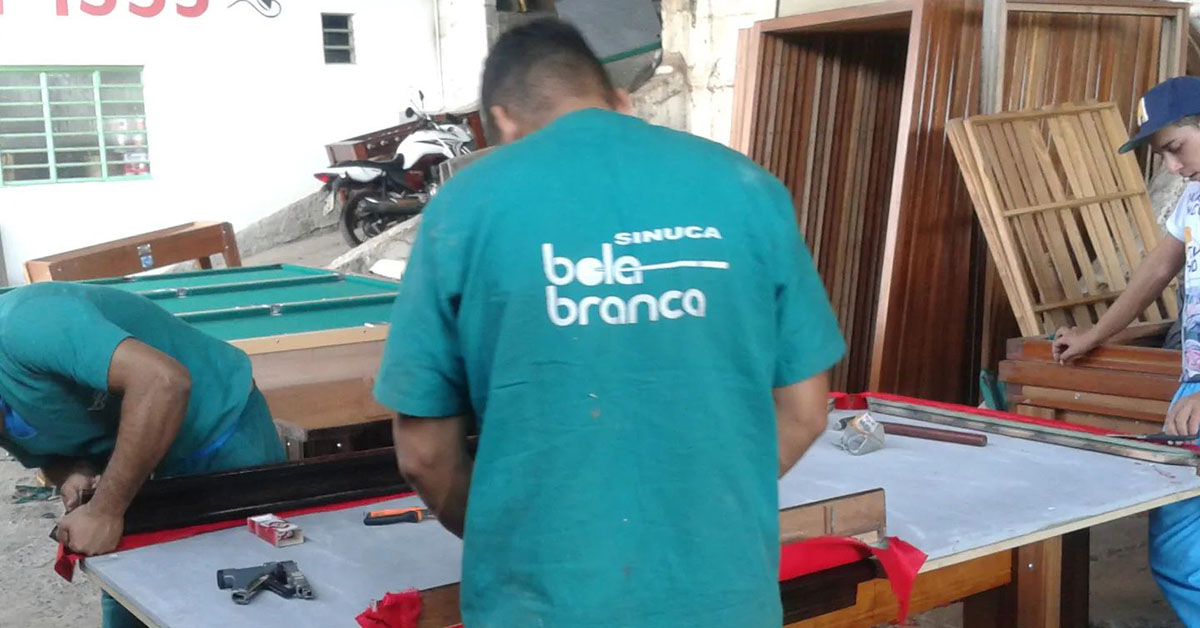 Sinuca e totó levam Bola Branca aos 60 anos