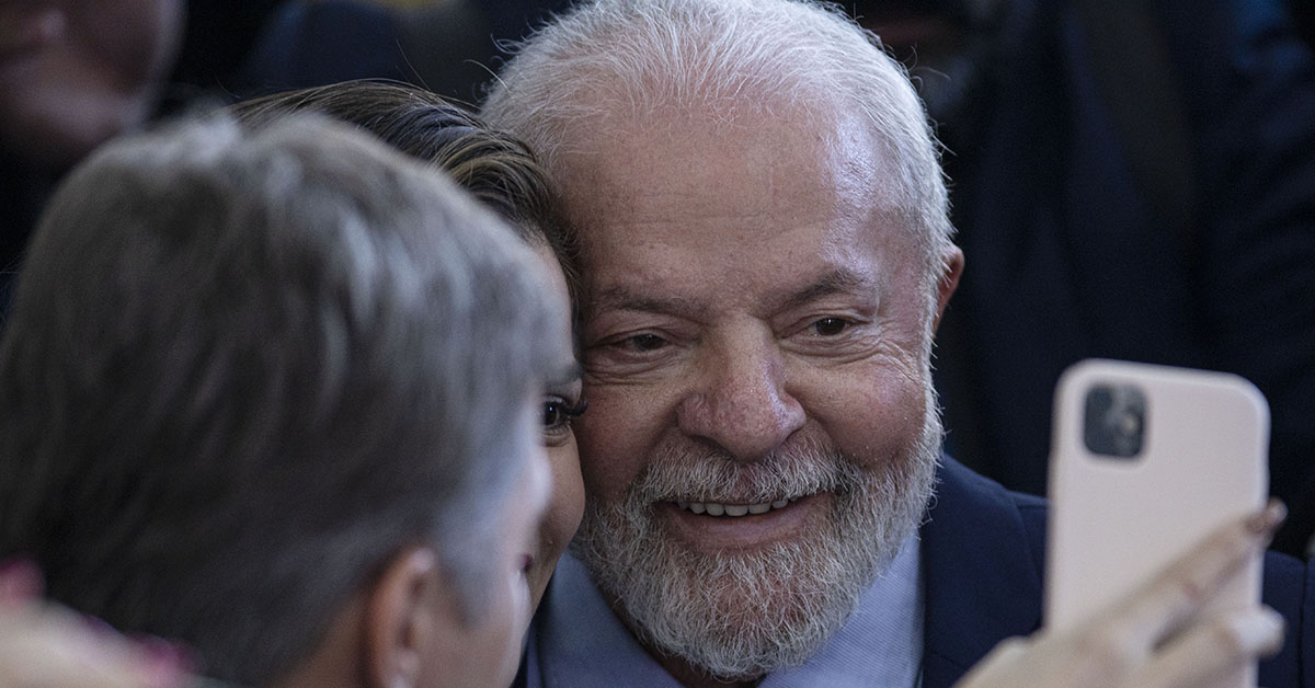 Lula sinaliza que reforma vai atingir PSB e PT