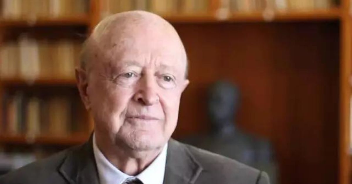 José Murilo de Carvalho, historiador e membro da ABL, morre aos 84 anos