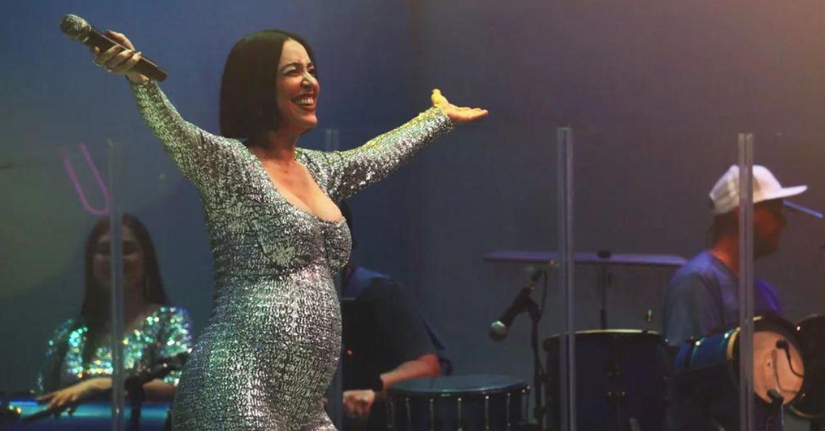 Roberta Sá apresenta “Sambasá”