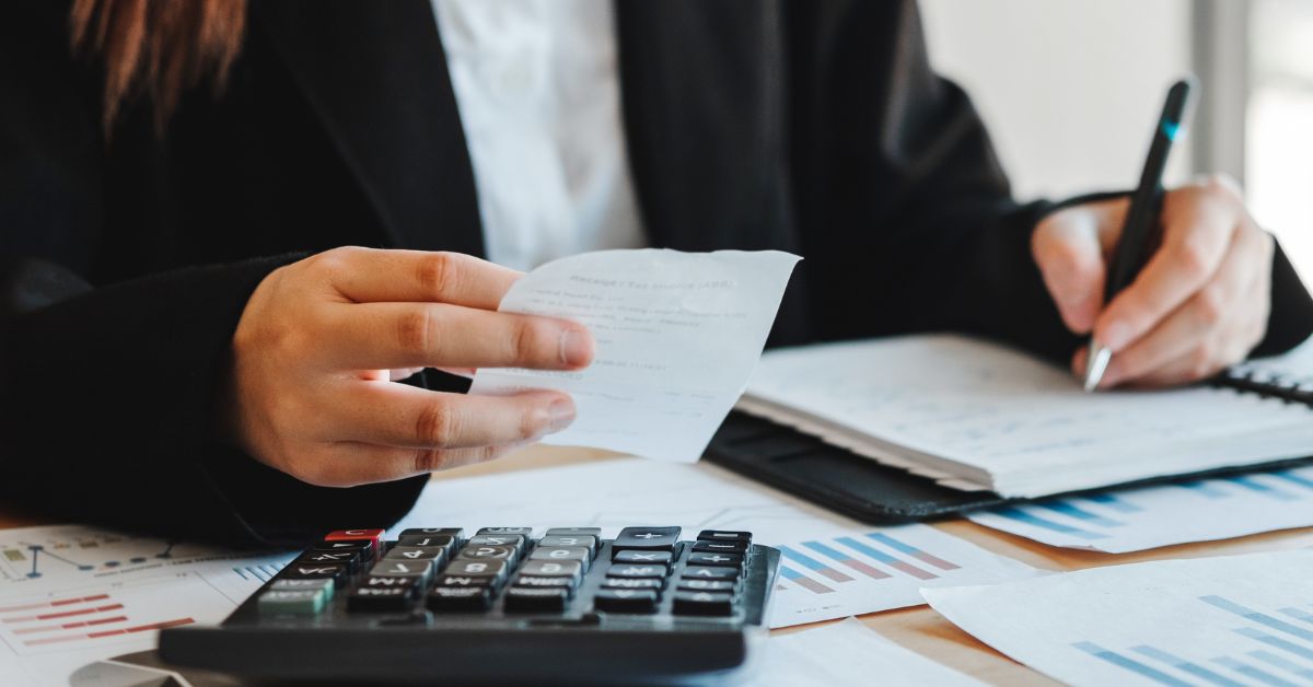 Valor médio das dívidas de consumidores mineiros sobe 10,7% em julho