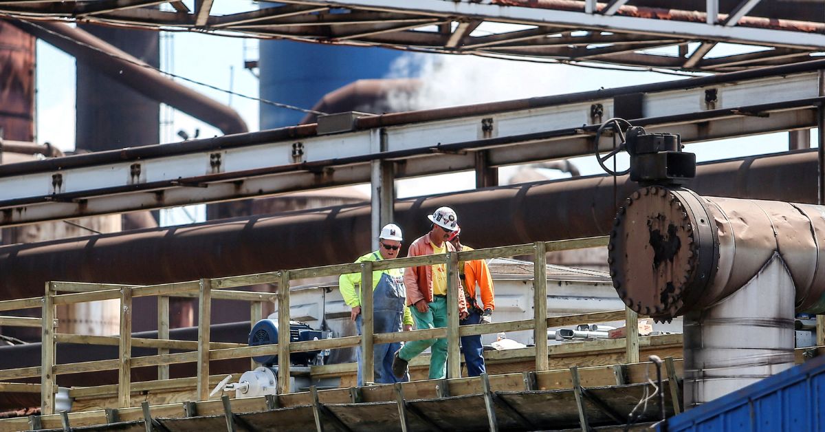 CSN mira EUA, mas não tem interesse por US Steel, diz presidente
