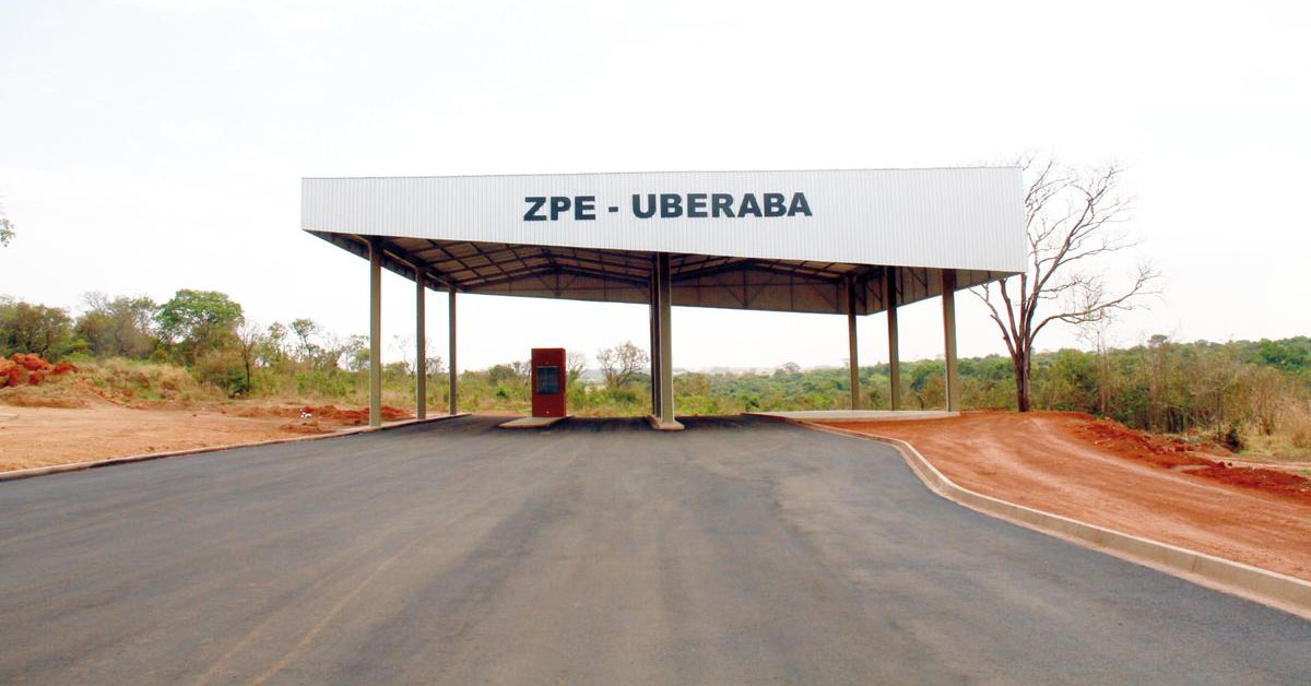 Uberaba recebe certificação de conclusão das obras da ZPE