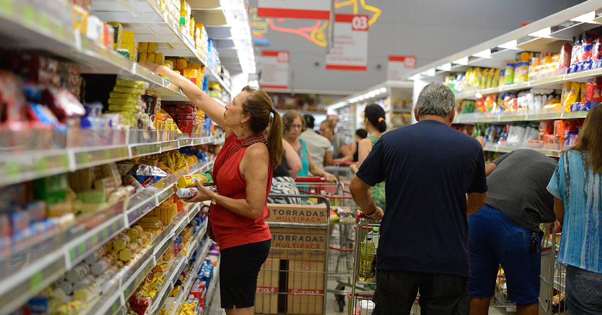 Confiança do consumidor tem alta