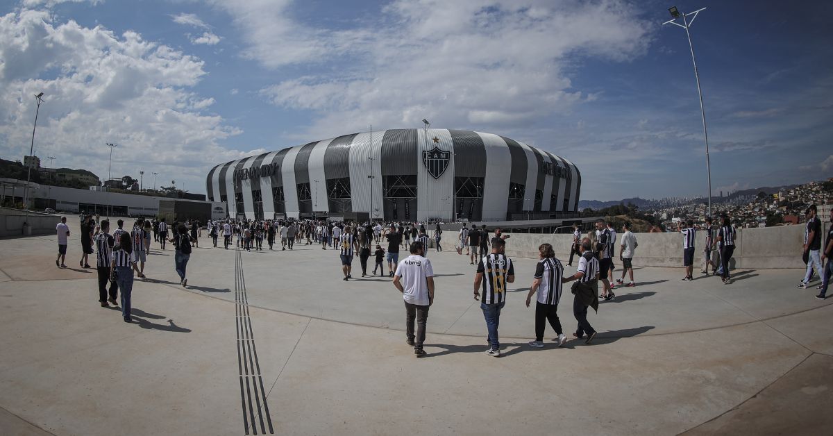 Belo Horizonte autoriza 100% de público em estádios de futebol e