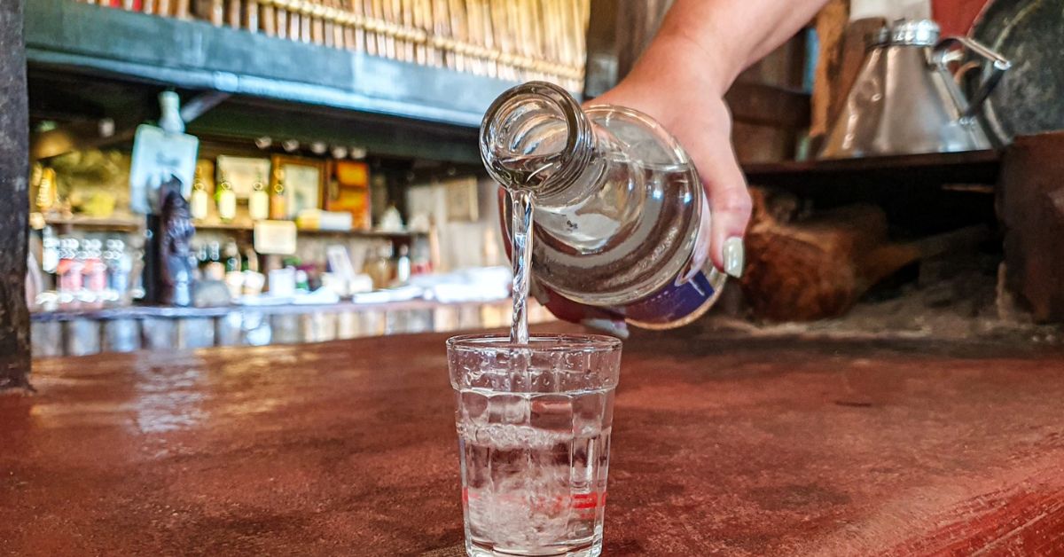 Cachaça mineira conquista espaço na folia de Belo Horizonte