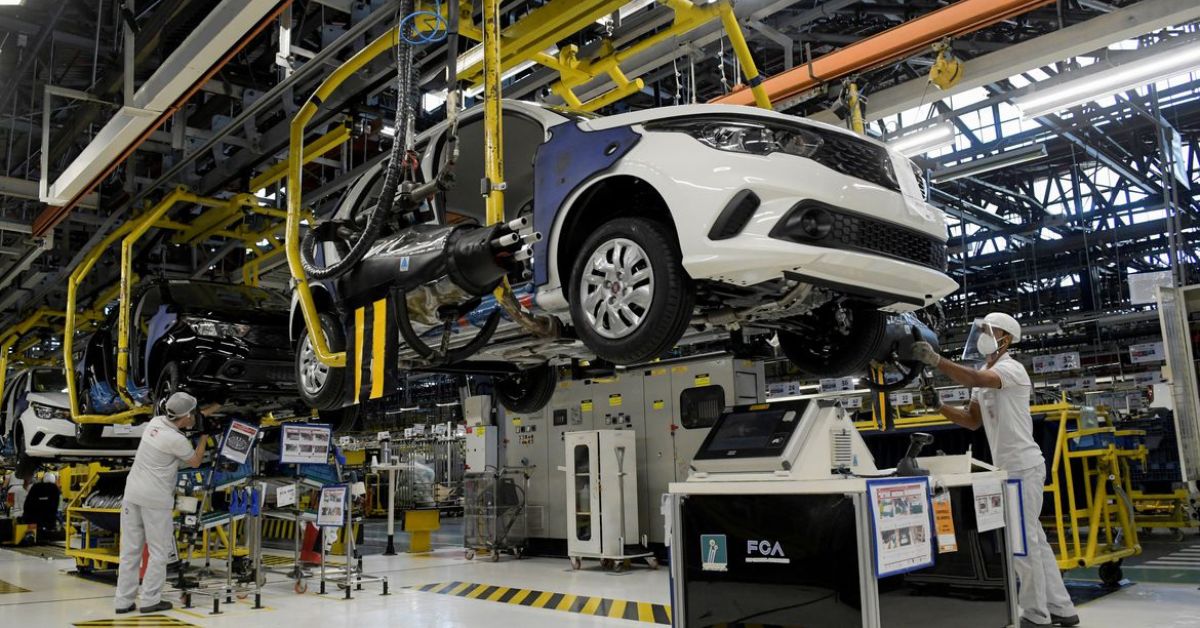 Setor de máquinas brasileiro sofrerá impacto moderado de tarifas de Trump