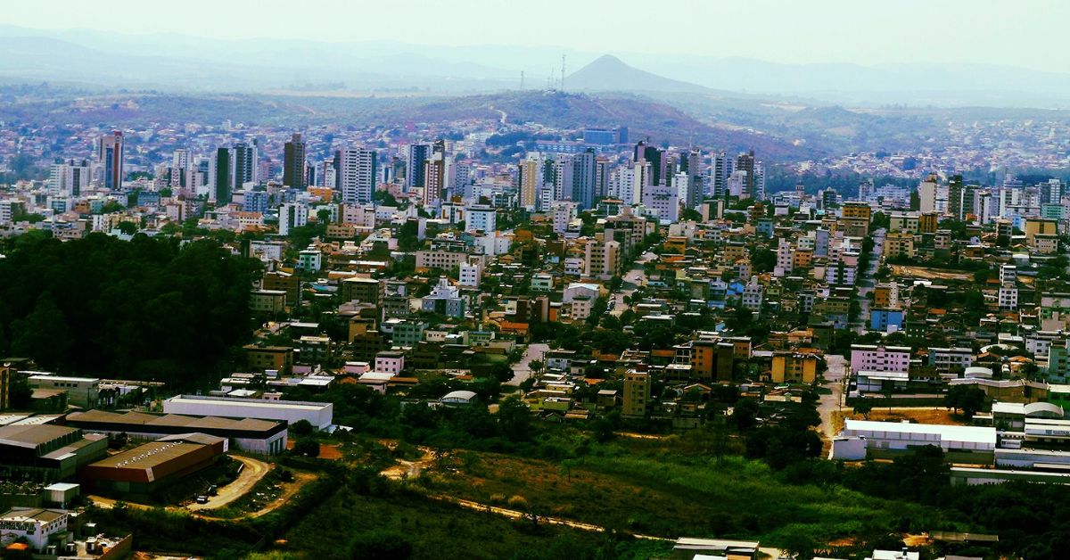 Destino da concessão de ônibus em Divinópolis foi parar na Justiça