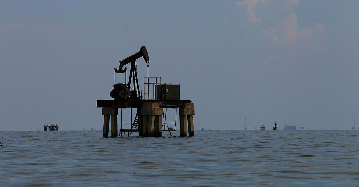 Conflito no Oriente Médio eleva preços do petróleo