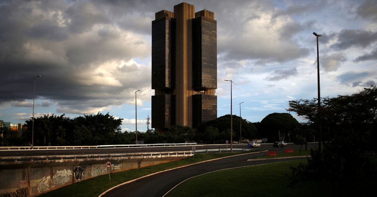Copom reduz juros básicos da economia para 12,25% ao ano
