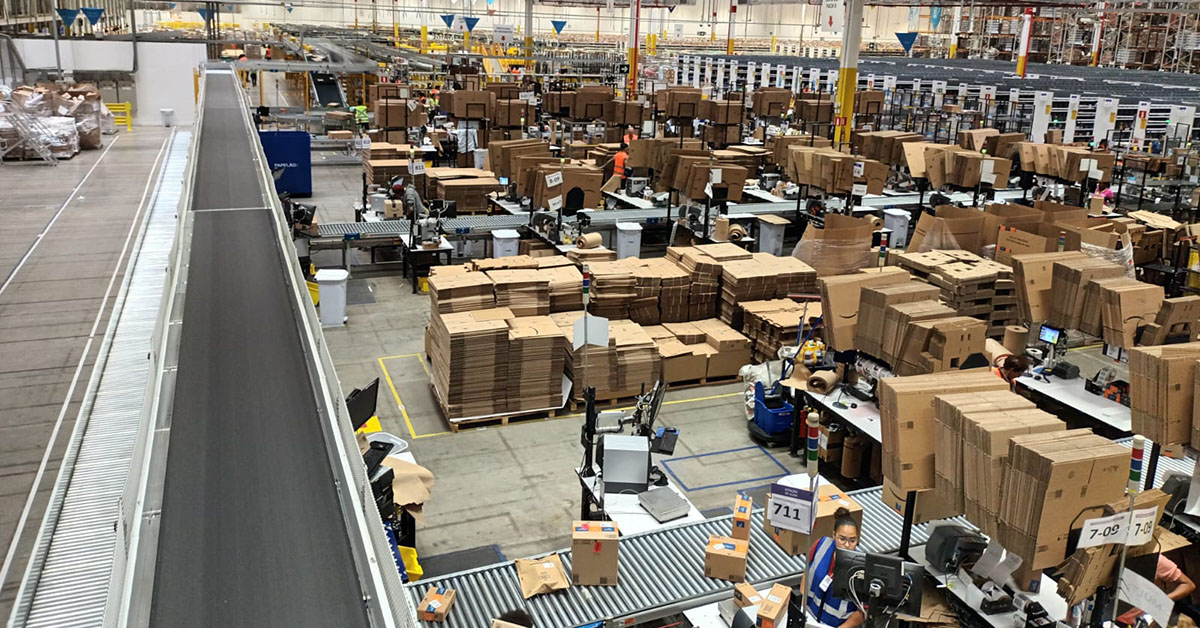A Amazon reforçou sua equipe no centro de distribuição de Betim para atender à demanda | Crédito: Juliana Gontijo