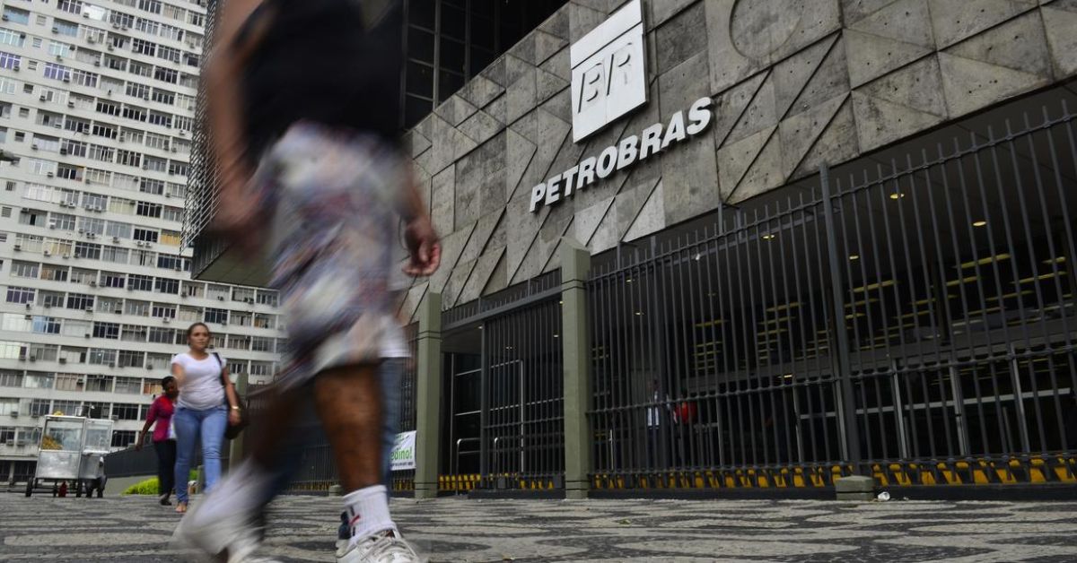 Petrobras atinge novo recorde na produção de diesel S-10