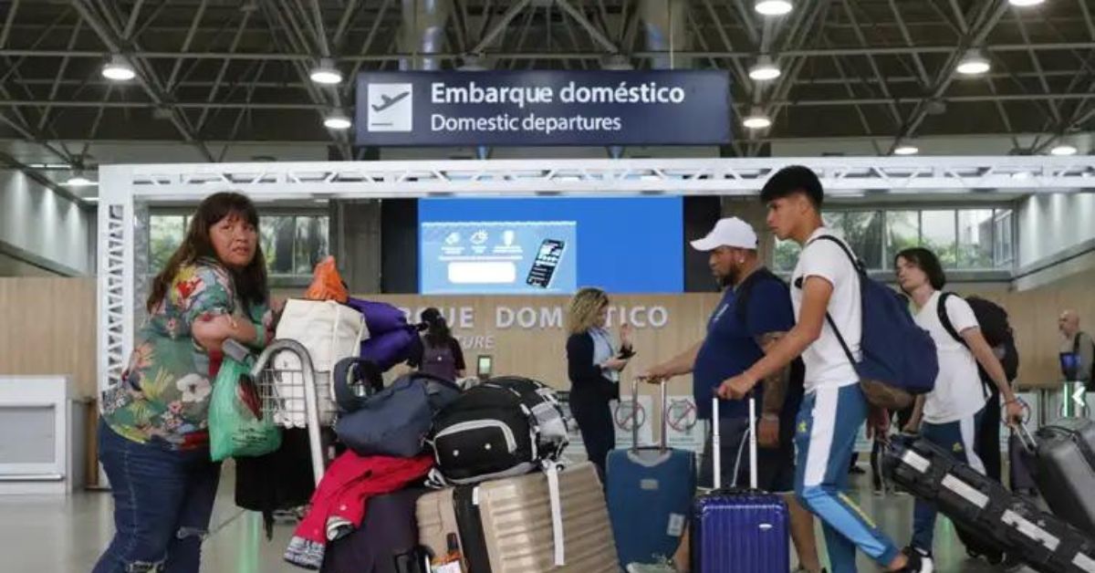 Minas Gerais volta a crescer mais que o Brasil no setor de serviços