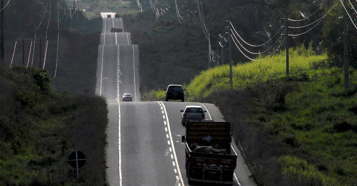 Governo investe mais de R$ 950 milhões em estradas vicinais