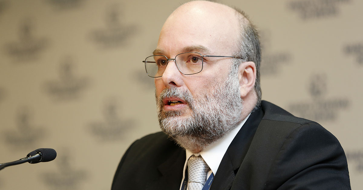 Taxa de juros do rotativo atingiu 434,4%
