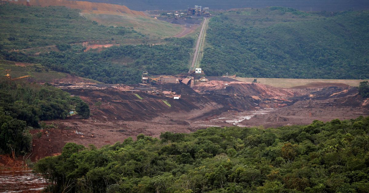 O rompimento da barragem atingiu 26 cidades mineiras e tirou a vida de 272 pessoas, além de gerar uma série de danos sociais, econômicos e ambientais | Crédito: Adriano Machado / Reuters