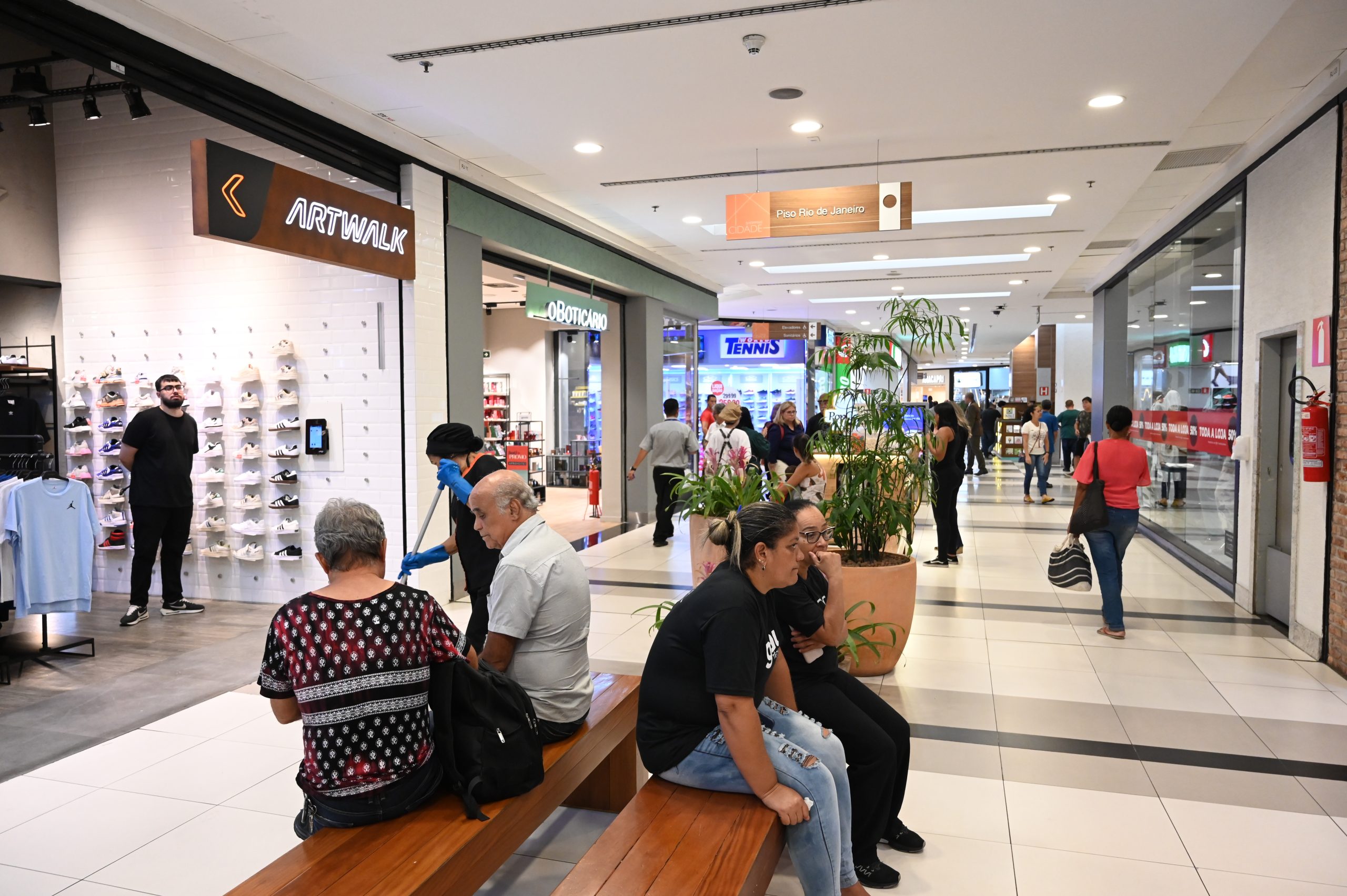 Shoppings de MG registram queda no fluxo de pessoas no primeiro quadrimestre de 2025
