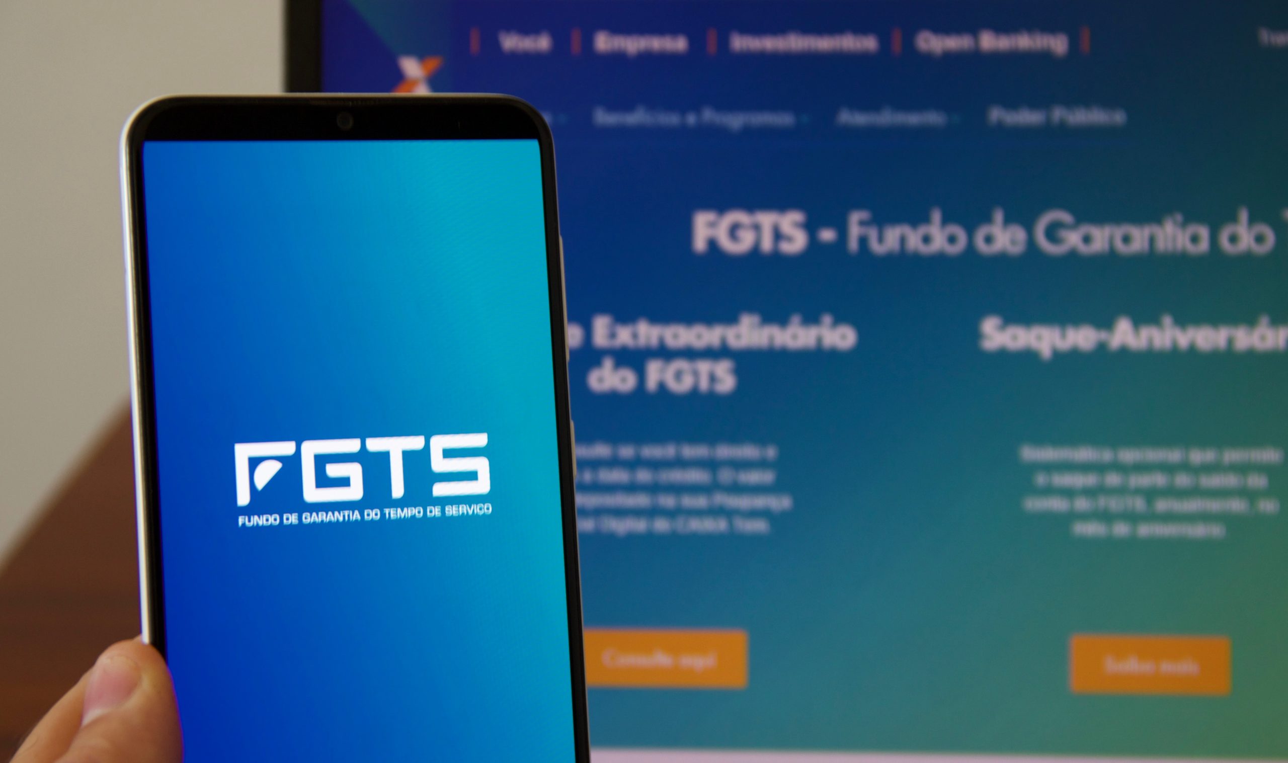 Bancos reforçam campanha pelo saque-aniversário do FGTS antes de mudança das regras