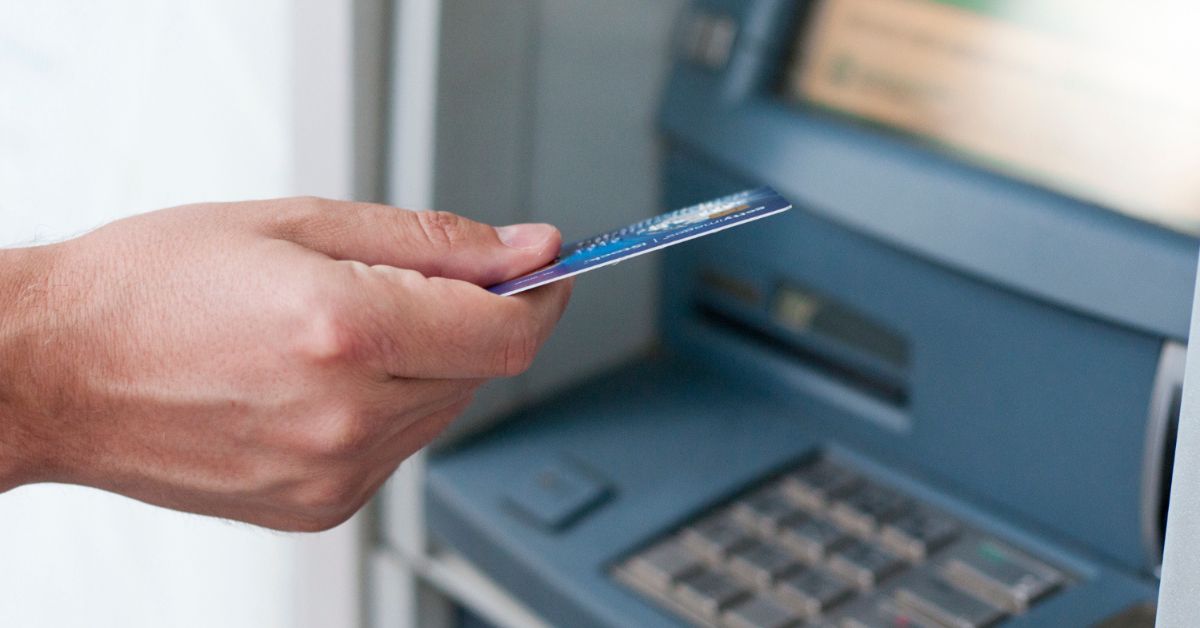 Em golpe com uso de senha, banco deve pagar só o que excede limite