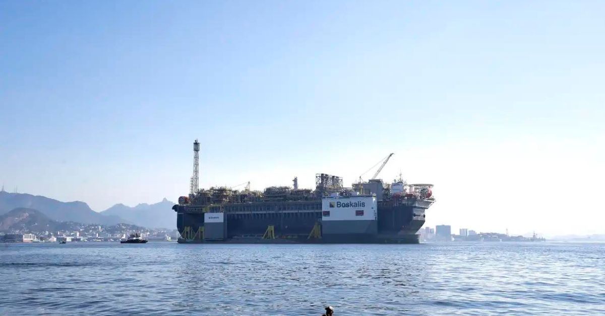 Petrobras adia recebimento de propostas para contratar plataformas