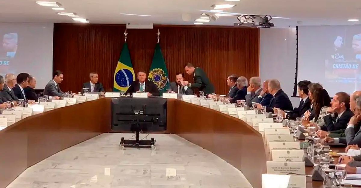 Enterro da farsa