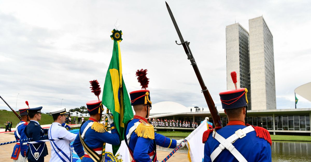 Em mensagem ao Congresso, Lula defende diálogo que supere preferências políticas