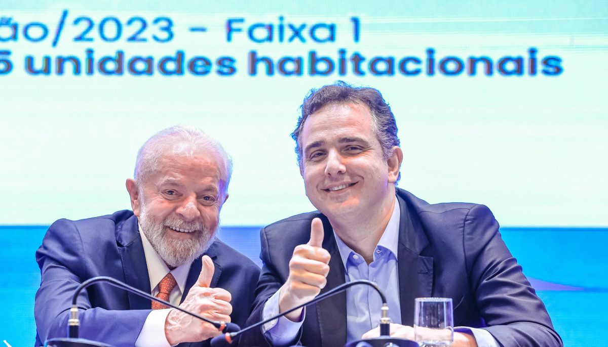 Lula aciona auxiliares para nomear Pacheco