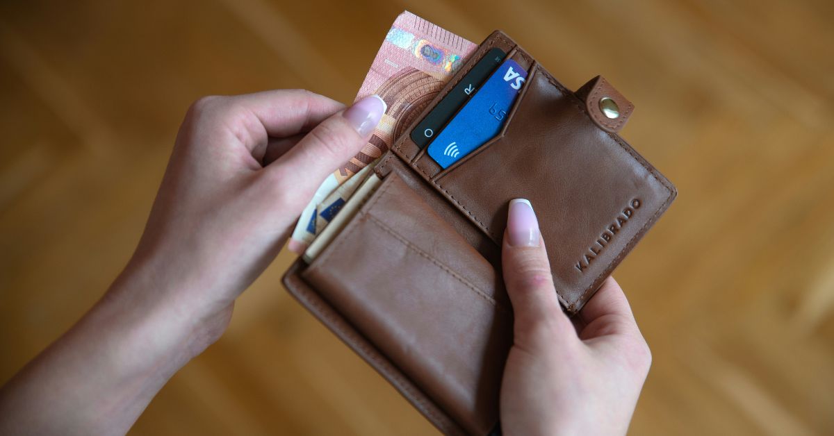 Em MG, salários de mulheres são 21,6% menores que o de homens, mostra relatório