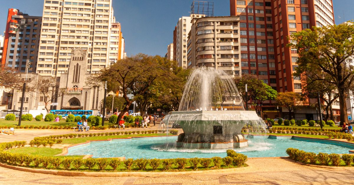 Praça Raul Soares, na região central de Belo Horizonte | Crédito: Adobe Stock