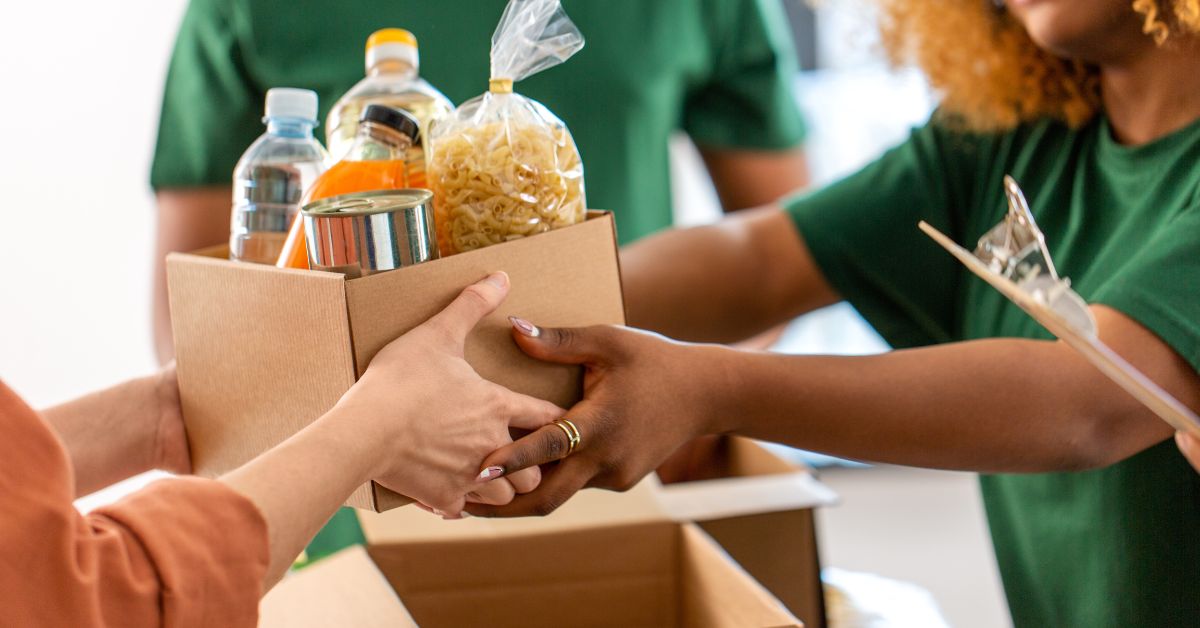 Como o voluntariado pode gerar valor para as empresas? Veja 5 dicas para incorporar a prática
