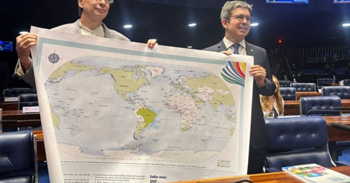 IBGE propõe novo mapa-múndi com Brasil no centro do mundo e destaque ao G20