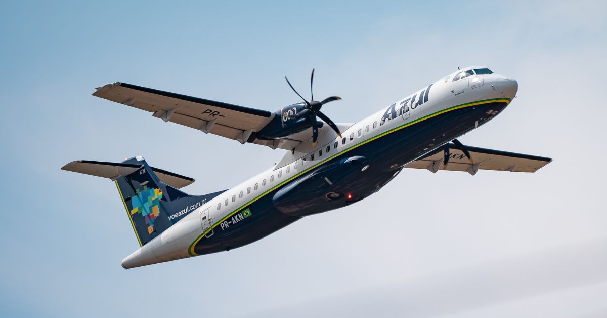 Azul vai suspender voos em 12 cidades brasileiras a partir de março